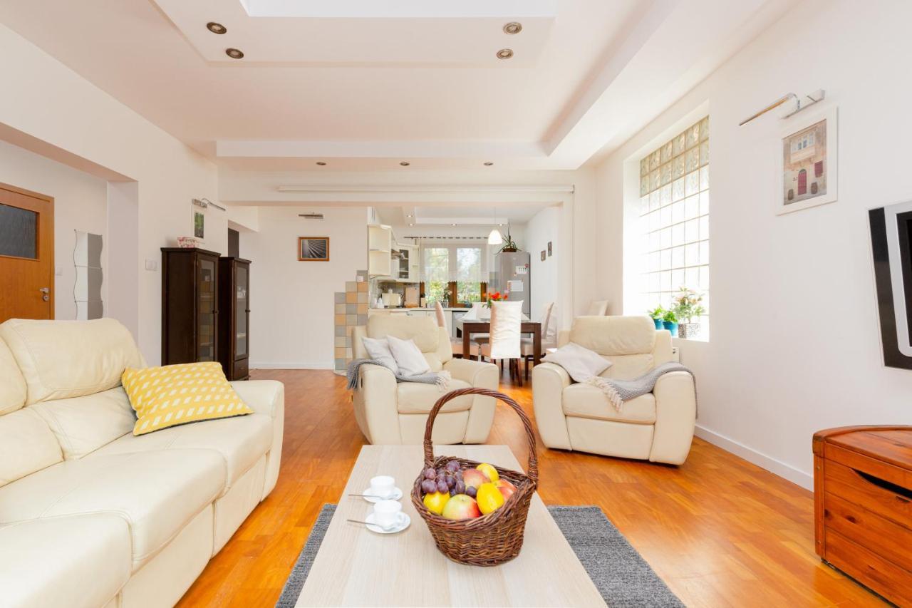 Вилла Holiday House Cinema Experience Warsaw Michalowice By Renters Экстерьер фото